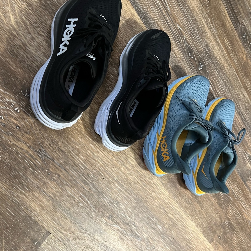 Hoka Black and Blue Sneakers Modern Sporty Design